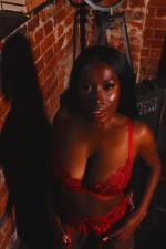 Amour C's gallery photo 3