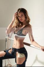 Beatrix's gallery photo 1