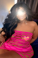 Anisha of Essex  Photo 3