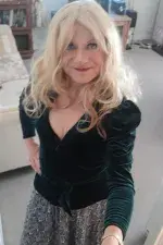 ZoeSapphireFeelgood's gallery photo 17