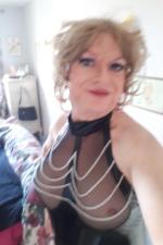 ZoeSapphireFeelgood's gallery photo 38